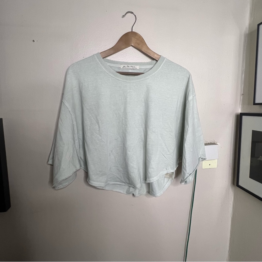 We The Free Light Pale Green Oversized Crop Top XS Distressed Crew Neck Boxy - Picture 2 of 8